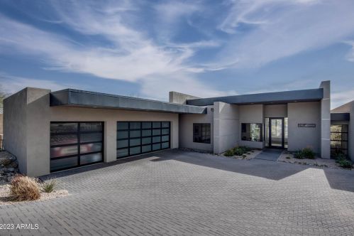 13218 17th Pl, Phoenix AZ  85022-5069 exterior