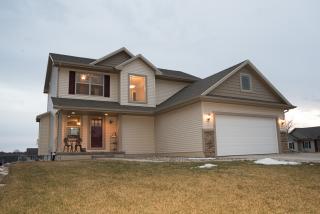 1515 Kentucky Ave, Indianola, IA 50125-4762
