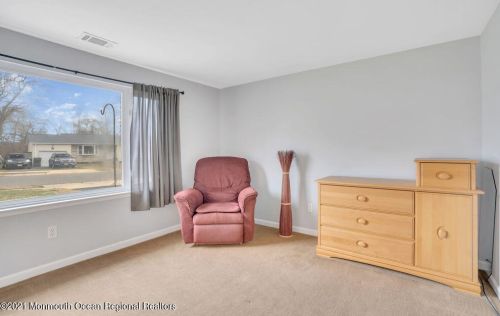 6 Wyoming Dr, Jackson Twp NJ  08527-1543 exterior