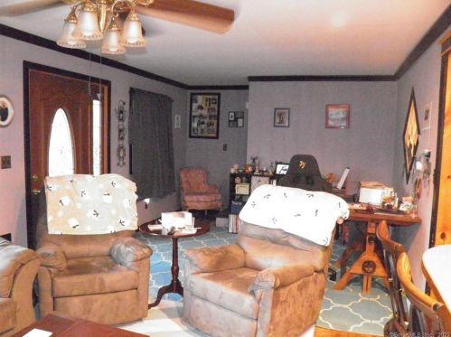 21 Humes Rd, Killingly CT  06241-1226 exterior