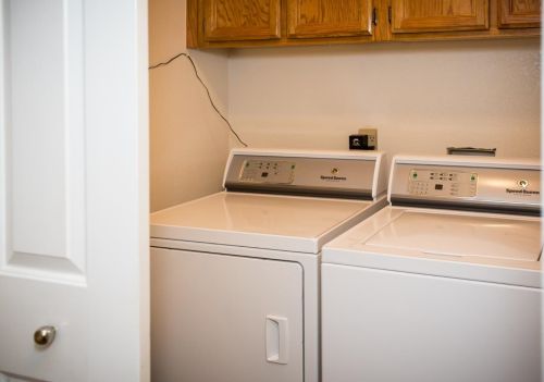 12729 Bradford Dr, Grass Valley CA 95945-9724 exterior