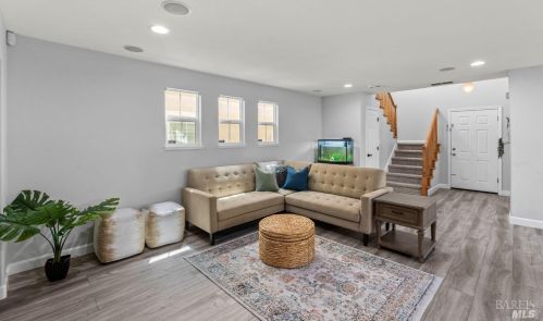 232 Whimbrel Cir, West Pittsburg, CA 94565-7533