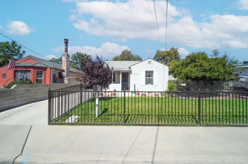 717 El Terino Ave, Modesto CA  95350-5630 exterior