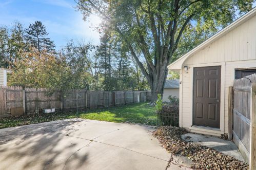 410 Beaver St, Beaver Dam WI  53916-1622 exterior