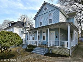 1903 Jackson St, Washington, DC 20018-2433