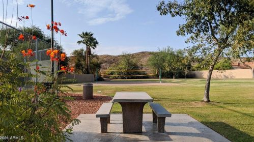 3236 Chandler Blvd, Phoenix AZ  85048-7207 exterior