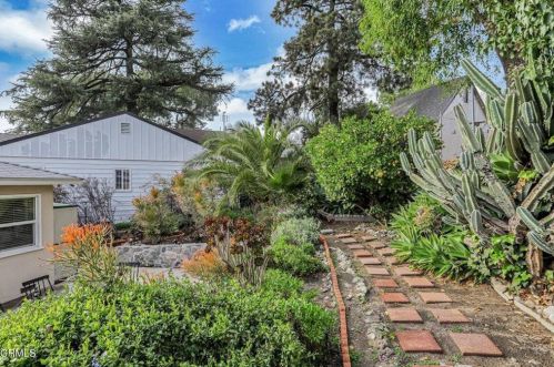 2919 El Caminito, Glendale CA  91214-2006 exterior