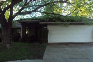 2577 Selland Ave, Fresno, CA 93722-5298