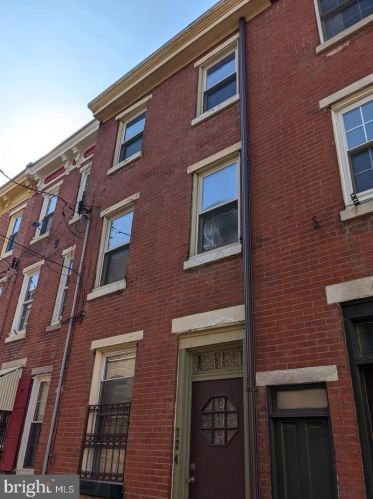 724 Bodine St, Philadelphia PA  19123-2914 exterior