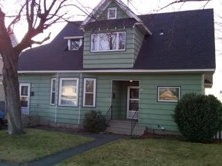 1717 Lidgerwood St, Spokane WA  99207-2329 exterior