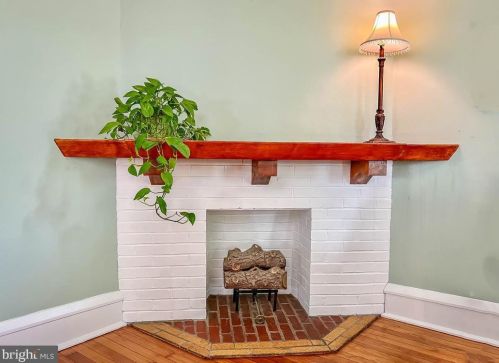 718 Columbia Ave, Lansdale PA 19446-3311 exterior