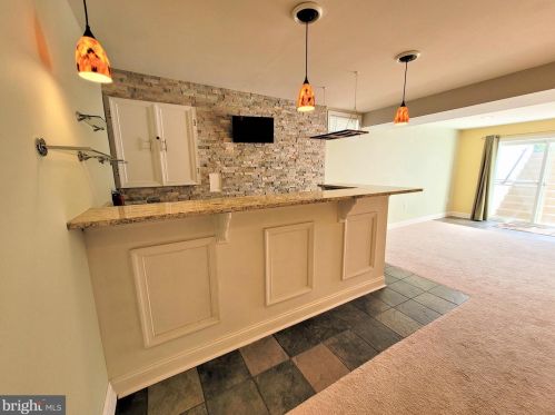 16399 Kramer Estate Dr, Woodbridge VA  22191-6003 exterior