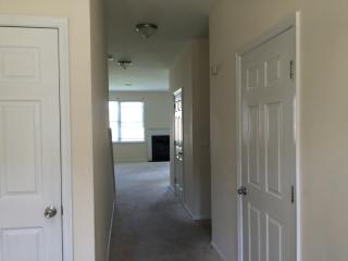 8 James Barton Blvd, Monroe Twp NJ  08831-1192 exterior