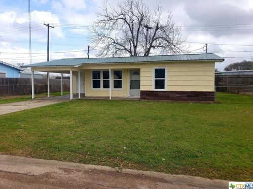 3604 Cedar St, Victoria, TX 77901-0909