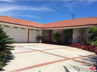 6650 Sherbourne Dr, Los Angeles, CA 90056-2124