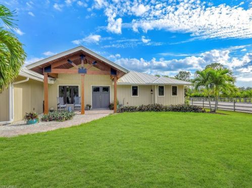 3275 66th St, Naples, FL 34105-7321