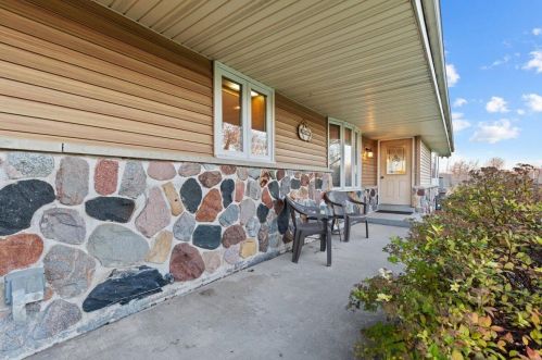 5645 Wausaukee Rd, West Bend, WI 53095-9523