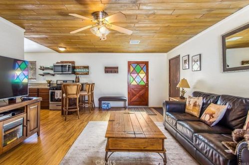 2099 4th Ln, Big Bear City CA  92314-9560 exterior