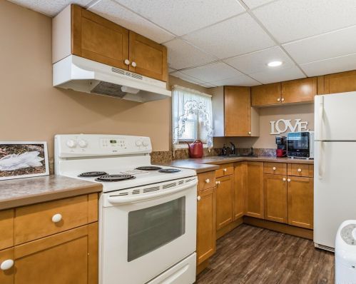 27 Hilden St, San Remo NY  11754-1743 exterior