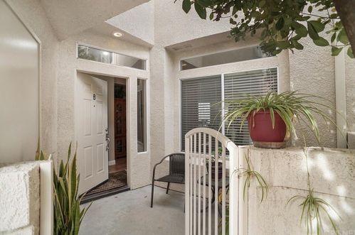 25550 Hemingway Ave, Santa Clarita, CA 91381-1589