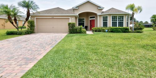 4370 10th St, Vero Beach, FL 32968-4885