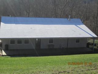1040 Drift Ridge Rd, Spraggs, PA 15362-2048