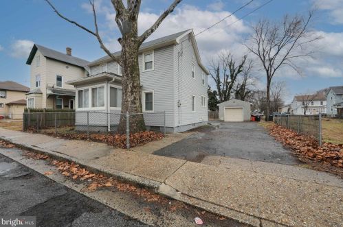 15 Adams St, West Deptford, NJ 08066-1304
