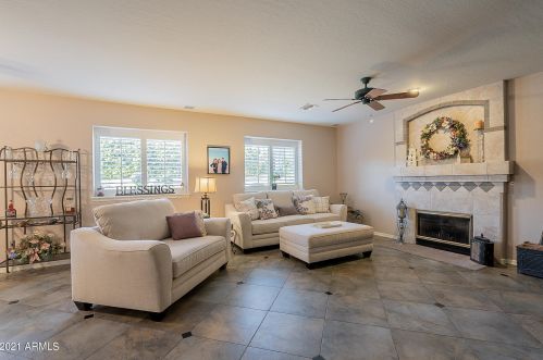 7002 Lone Cactus Dr, Glendale AZ 85308-9508 exterior