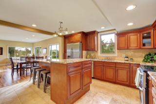 3520 Henderson St, Seattle, WA 98126-3853