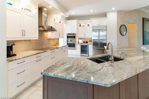 446 Bayside Ave, Naples FL 34108-2314 exterior