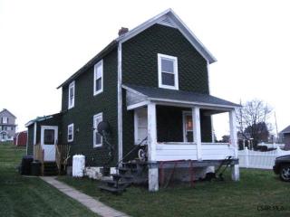 28 5th St, Cairnbrook, PA