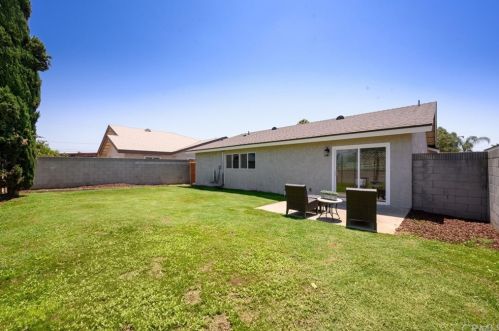 11104 Carmenita Rd, Whittier CA 90605-4130 exterior