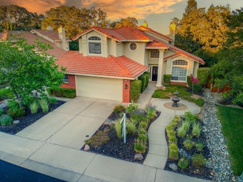 111 Burrill Dr, Folsom CA  95630-2270 exterior