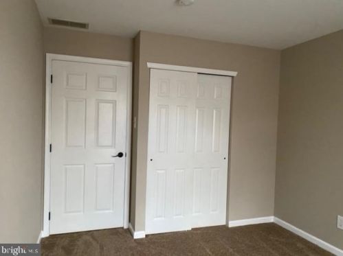 1244 Tristram Cir, West Deptford NJ  08051-2247 exterior