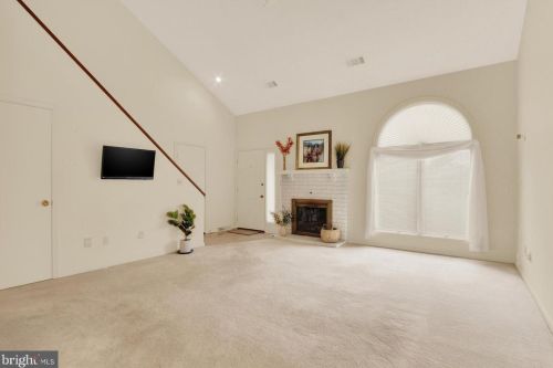 427 Deerfield Dr, Hanover PA  17331-1368 exterior