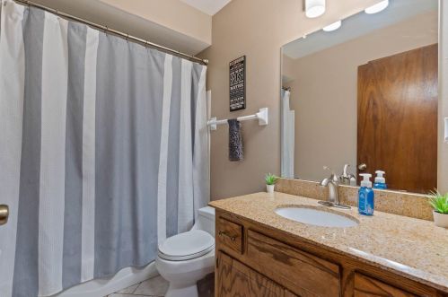 1223 Riverton Dr, Mukwonago WI  53149-1053 exterior