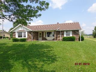 5811 200, Uniondale, IN 46791-9728