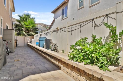 867 Coronado Cir, Santa Paula CA  93060-1666 exterior