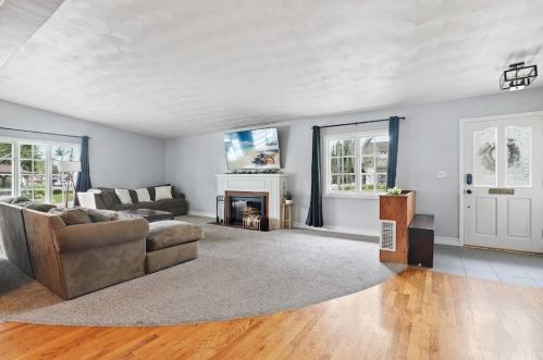 601 Valley View Dr, Fullerton CA  92835-4064 exterior