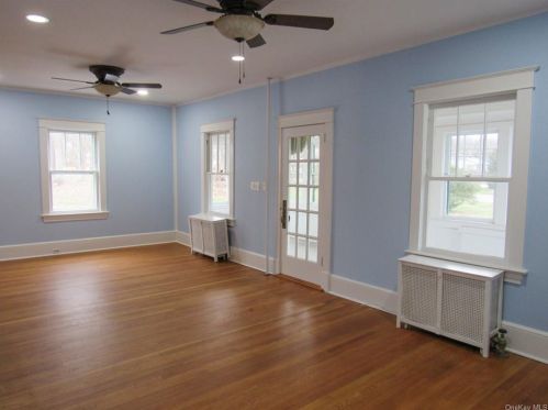 2347 Crompond Rd, Yorktown Hgts NY  10598-3735 exterior