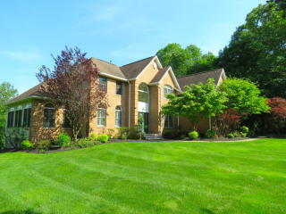 15 Ursula Ct, Mendham, NJ 07945-2134