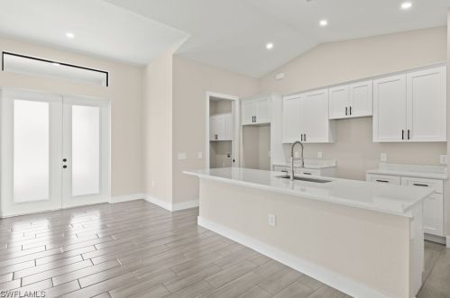 1410 6th Ave, Cape Coral, FL 33909-0013