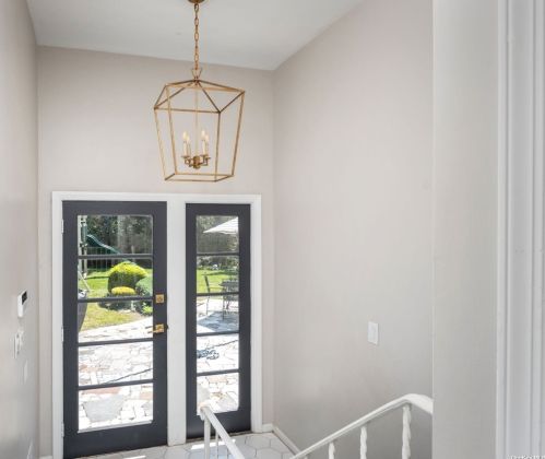 969 End, Woodsburgh NY  11598-1005 exterior