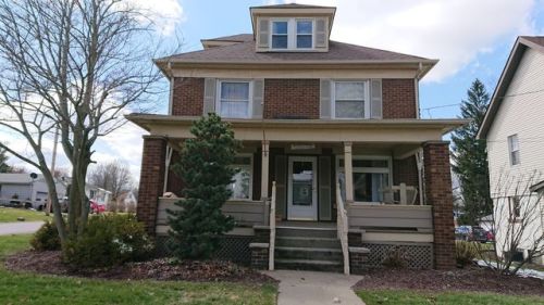 60 5th Ave, Hubbard, OH 44425-2041
