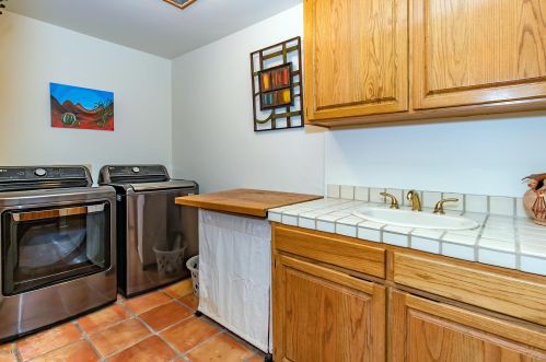 4650 Crestview Cir, Tucson AZ 85745-9207 exterior