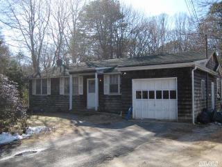 25 Patchogue Yaphank Rd, Yaphank, NY 11980-9713