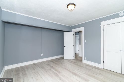 246 Queen St, West Deptford NJ  08096-2254 exterior