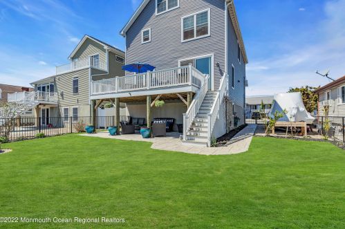 21 Halsey Dr, Bricktown NJ  08723-7510 exterior