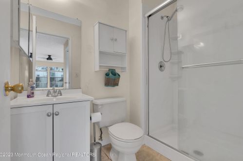 710 Ivy Ct, Jackson Twp NJ  08527-4101 exterior