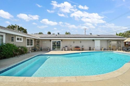 12785 Roswell Ave, Chino CA  91710-3043 exterior